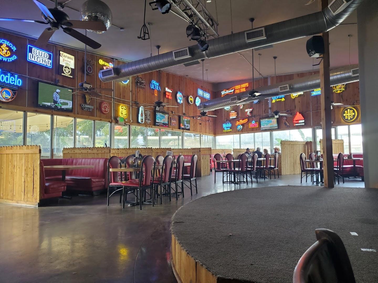 Smokehouse Bar & Grill